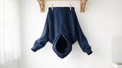 Felpa con cappuccio che non asciuga? Il trucco per stenderla e dire addio all’odore di umido