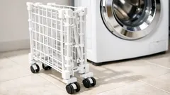 Come costruire un carrello portabiancheria pieghevole con rete e fascette, senza attrezzi