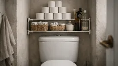 La mensola sopra il WC senza forare che sfrutta lo spazio morto e mette ordine in bagno